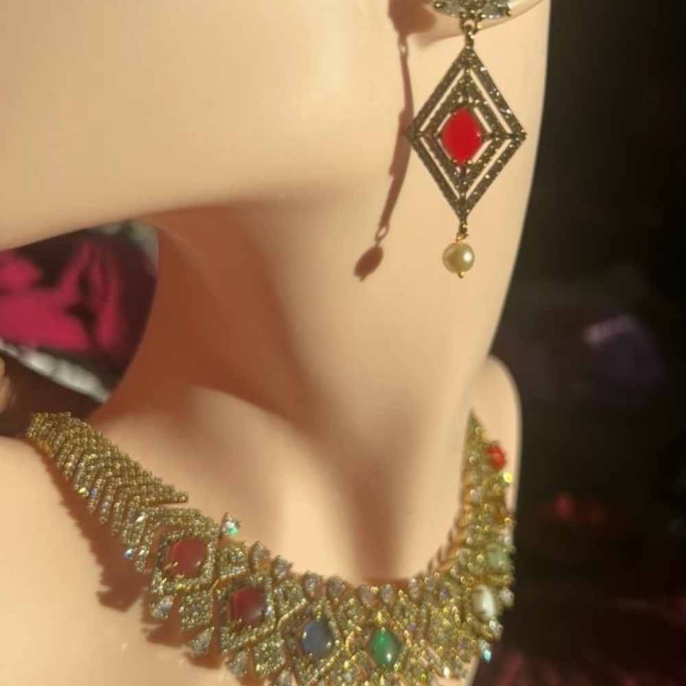 Gorgeous Ruby Drop Earrings With Clear Swarovski … - image 8